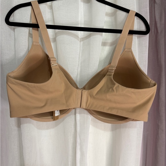 SKIMS fits everybody tee shirt bra 42DD - Picture 2 of 3
